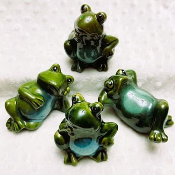 Vintage Two-Toned, Glazed Ceramic Frogs (4), Garden Decor, 3 Relaxing Positions - Picture 5 of 5